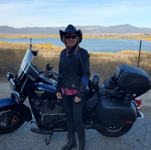 Meet your Posher, Joshua - Picture 3 of 8